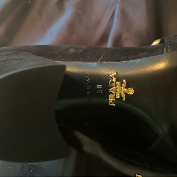 PRADA SUEDE POINTY TOE PUMPS - Picture 6 of 9